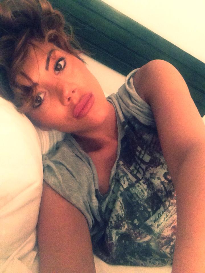 Carla si Adi s-au cunoscut intr-un club