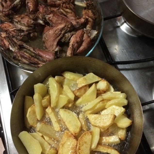 Vedeta a socat pe toata lumea cu cina ei