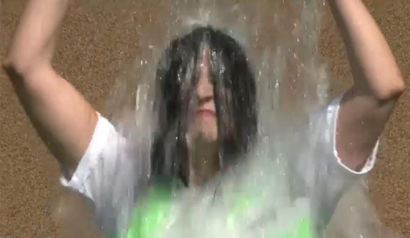 Andreea Marin a intrat si ea in joaca