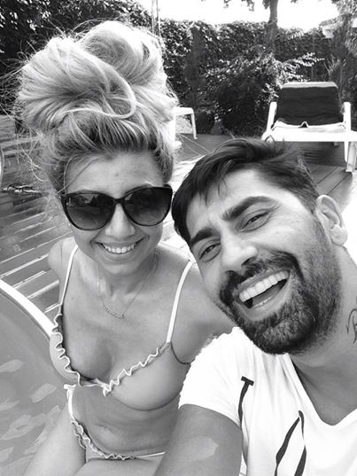 Connect-R s-a fotografiat alaturi de sora lui, de care este foarte mandru