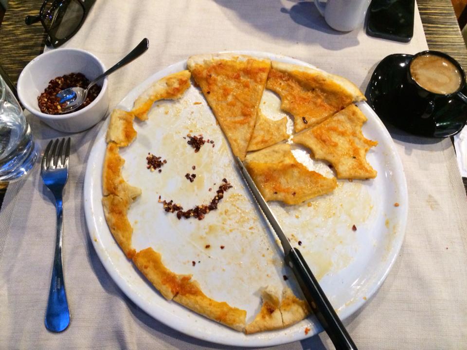 Bianca Dragusanu si-a fotografiat pranzul, iar fanii au ramas fara cuvinte cand au vazut ce mananca aceasta