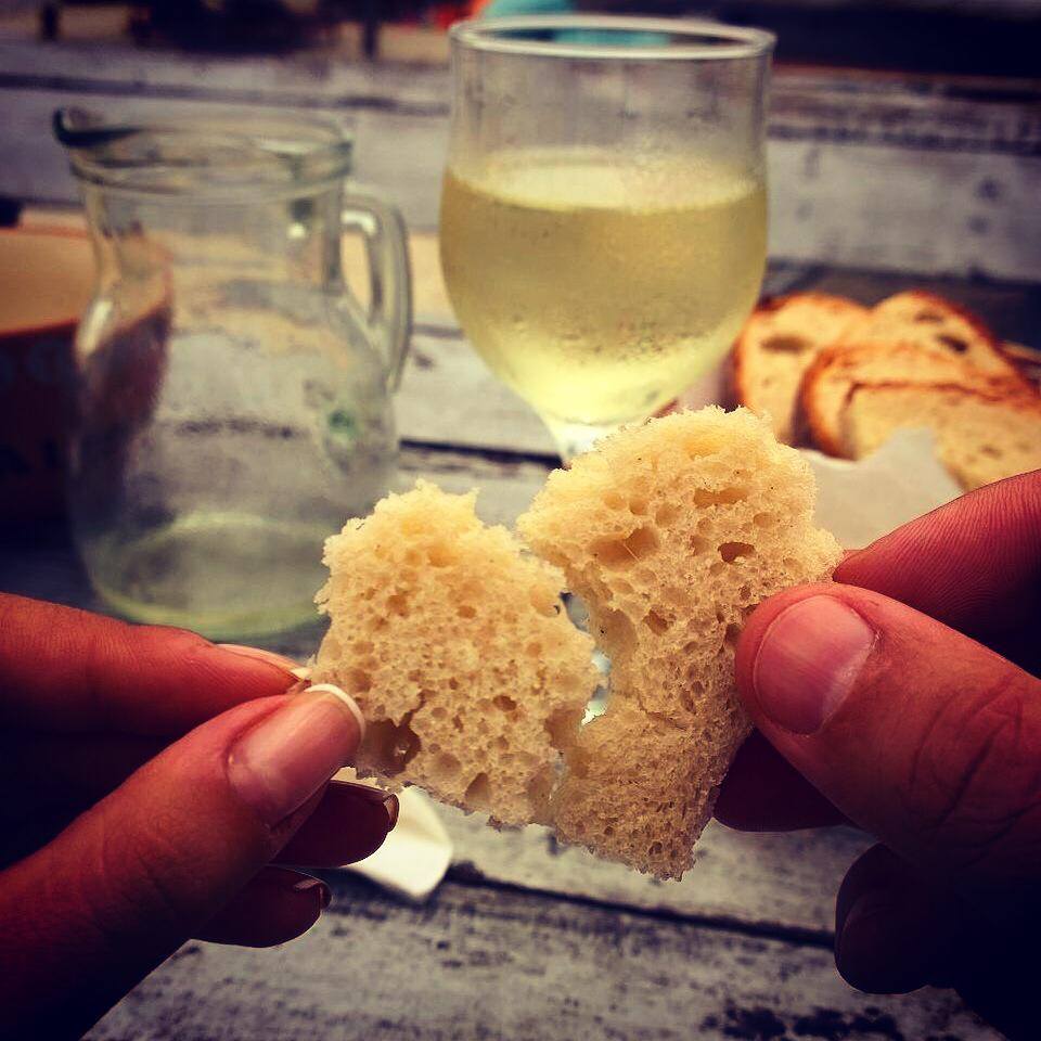 Imaginea postata de Andreea poate sugera foarte multe ipoteze despre stadiul in care se afla relatia lor