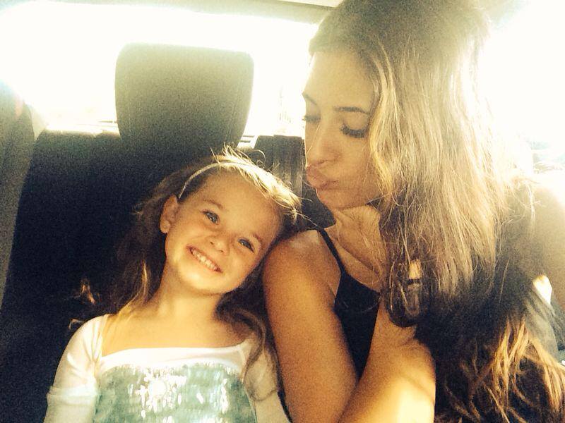 Antonia a mers in Italia pentru ziua fiicei sale