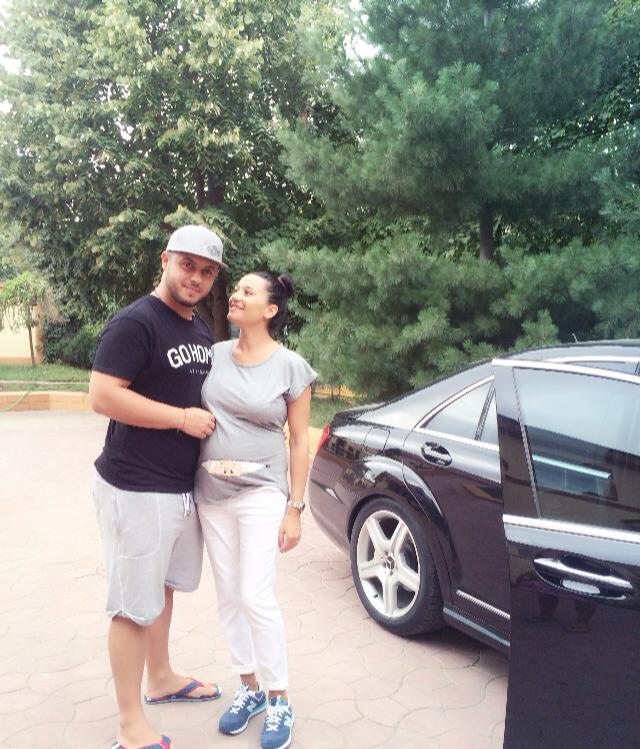 Bruneta este insarcinata in 6 luni