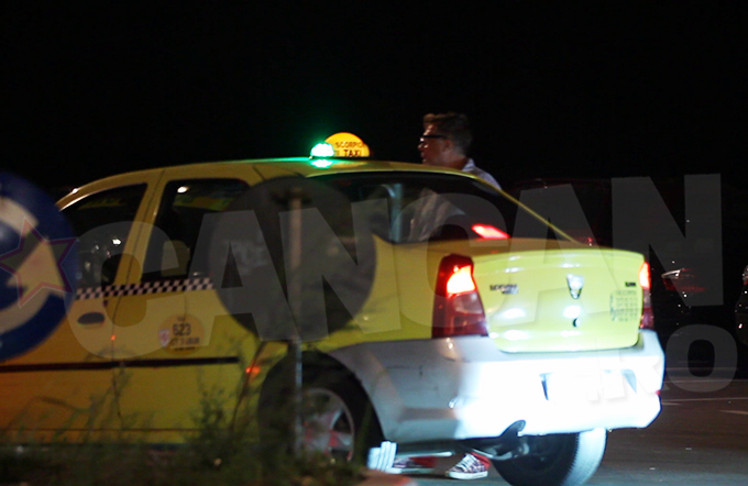 A preferat sa aiba grija de el si sa plece acasa cu taxi-ul, probabil din cauza oboselii si a bauturilor consumate