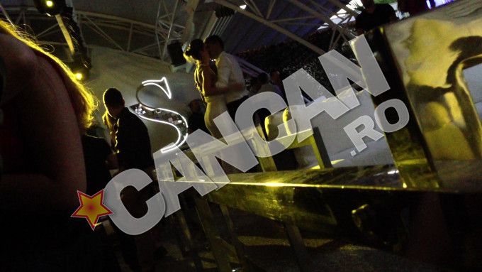 Paparazzii Cancan.ro l-au surprins pe Boureanu in compania mai multor domnisoare, in timpul unor scene fierbinti