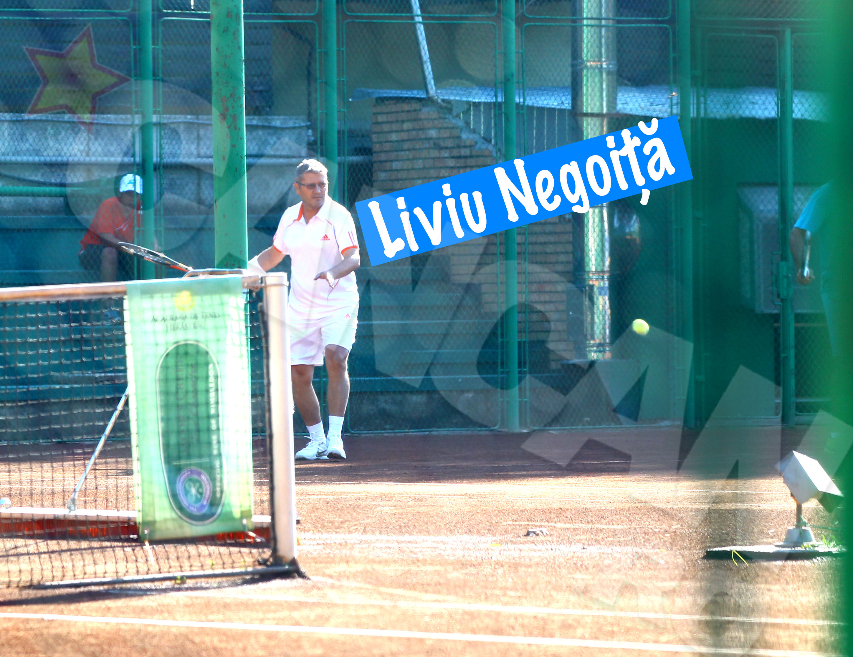 Liviu Negoita s-a relaxat, de curand, pe terenul de tenis