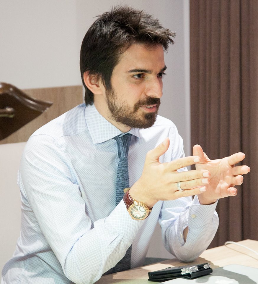 Tuncay Ozturk si-a deschis de curand primul cabinet in Romania