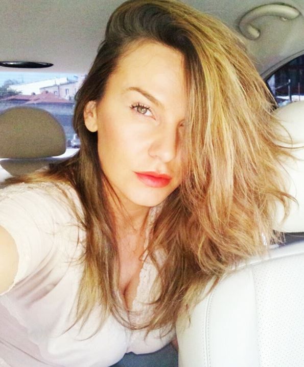 Fanii au complimentat-o pe Anna Lesko pentru decolteul ei