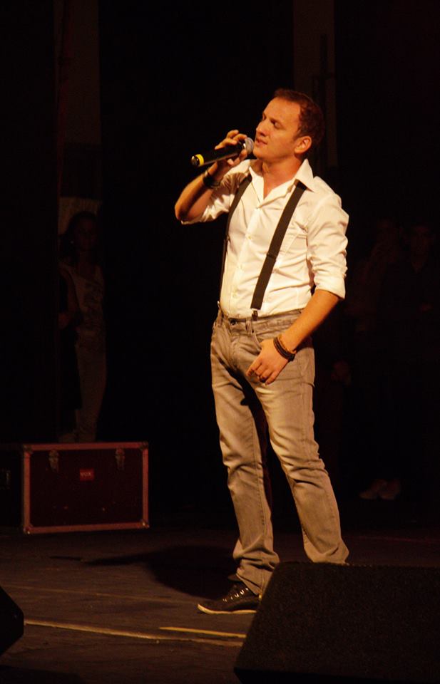 Artistul si-a ajutat mereu fratele, dar acum nici nu mai vrea sa auda de el sursa: arhiva personala