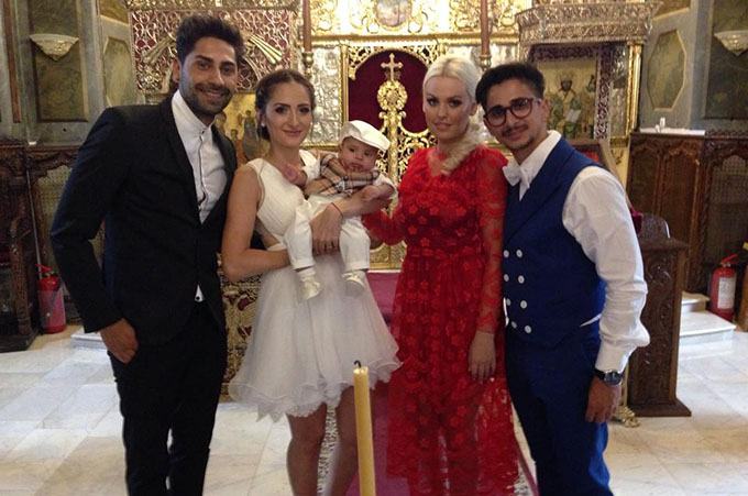 Prezenti la un eveniment, Connect-R si Misha s-au straduit sa zambeasca