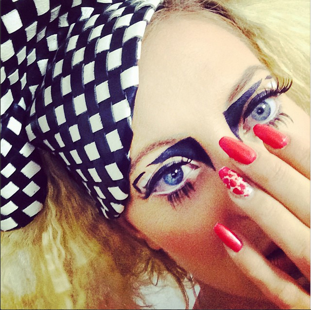 Cantareata a filmat pentru noul ei videoclip