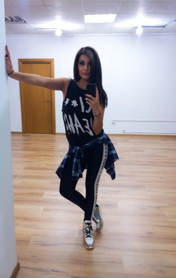 Fanii nu au mai recunoscut-o pe Alina, cand au vazut cum arata bruneta