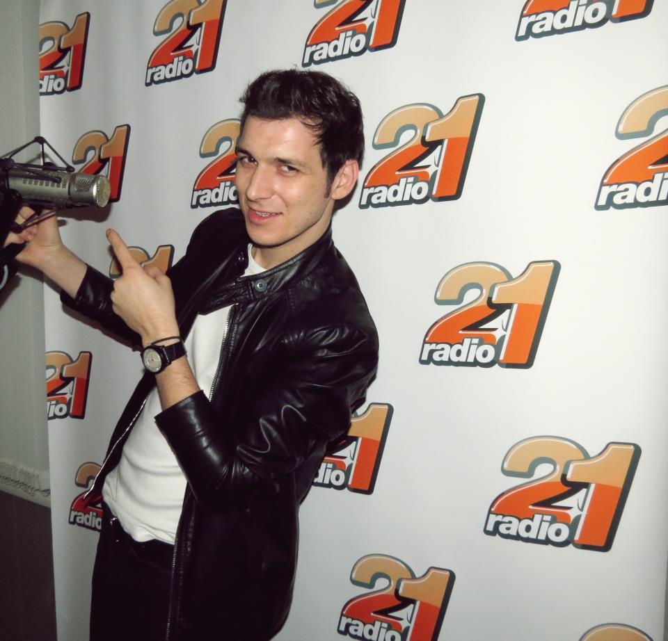 Claudiu iubea radio-ul, iar despartirea de el l-a adus in ghearele mortii