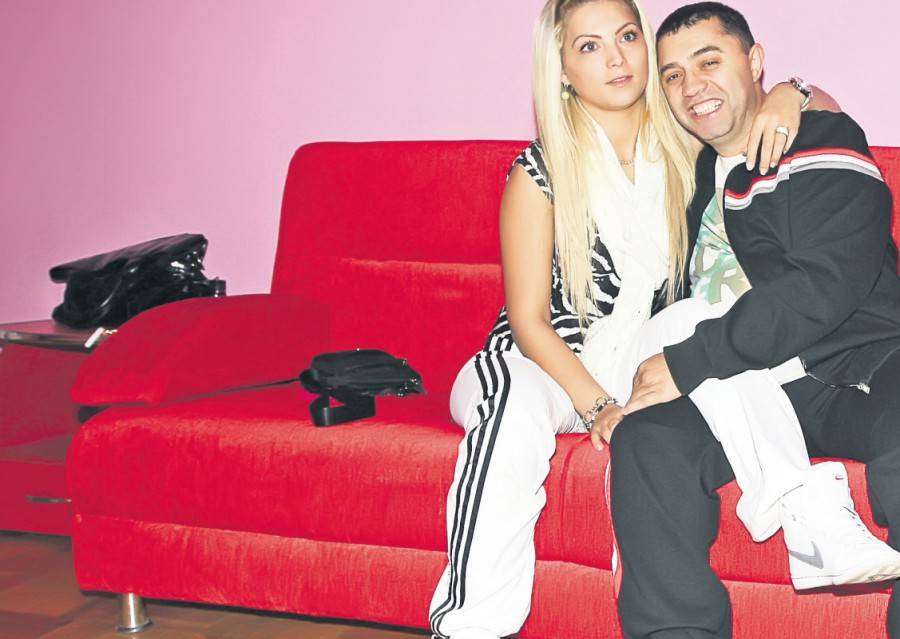 Guta a parasit-o pe Narcisa pentru Ana