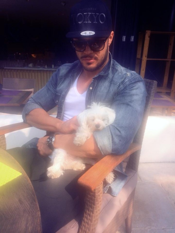 Victor este si el foarte atasat de Bella, catelusa Biancai