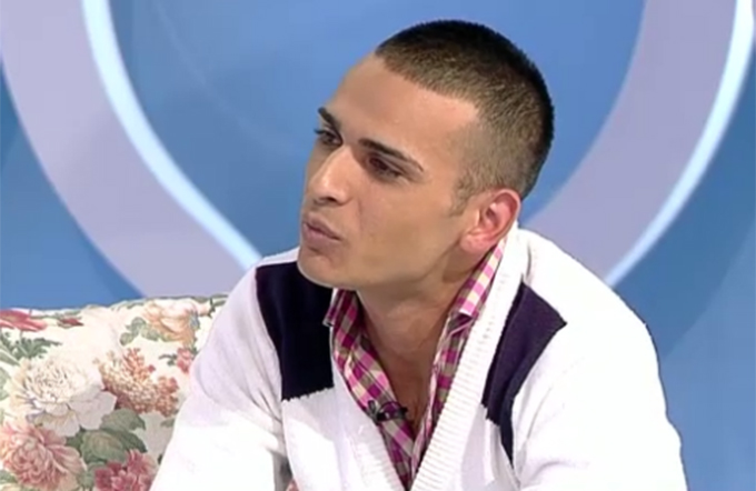 Bogdan este baiatul mijlociu al Narcisei Guta