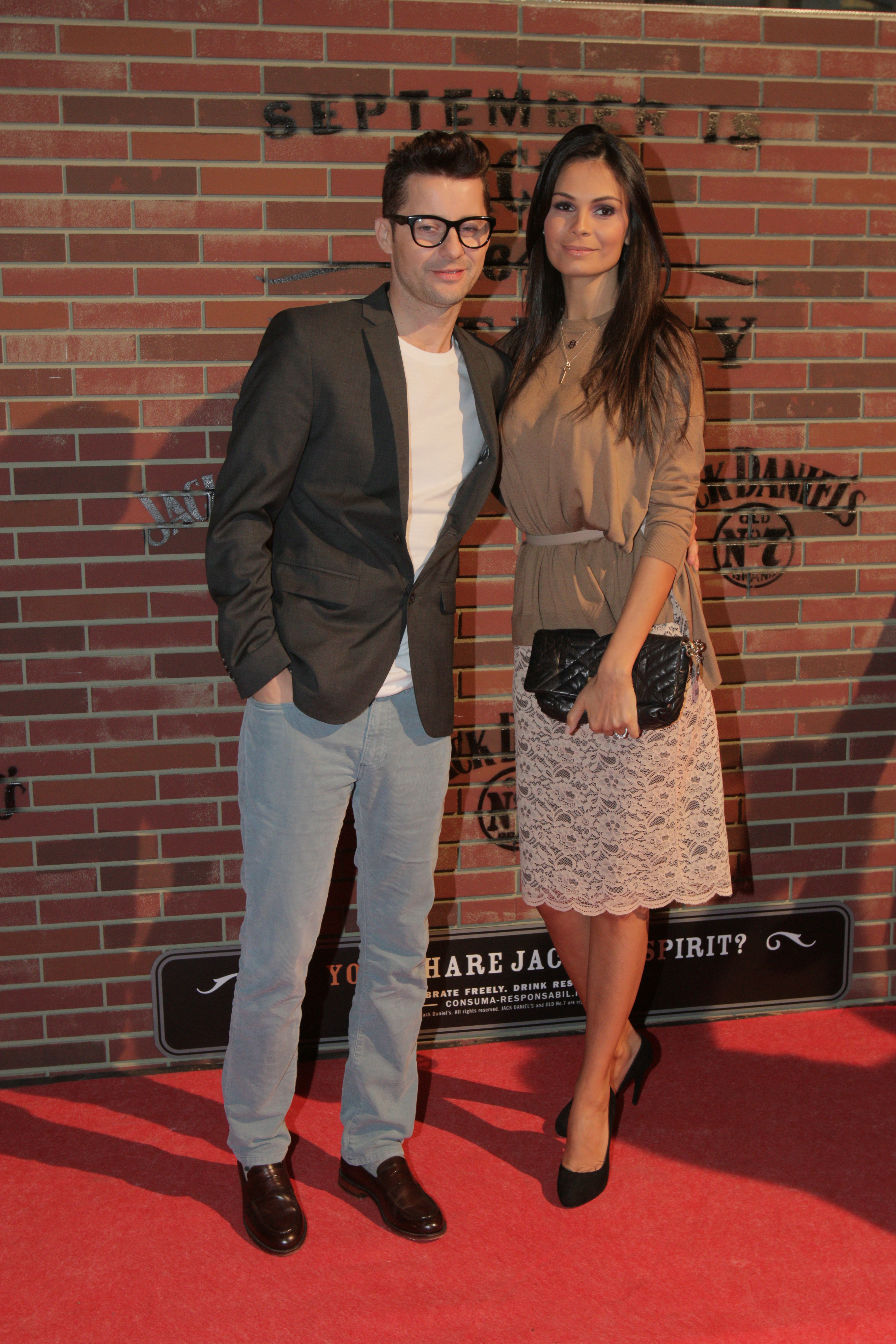 Anca si Adi s-au decis in sfarsit sa se casatoreasca