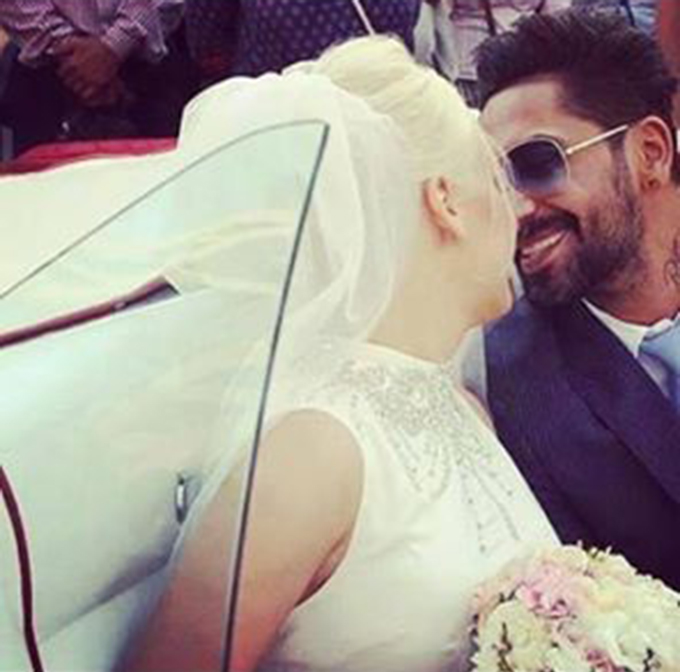 Connect-R si-a impresionat fanii cu o fotografie in care apare alaturi de Misha