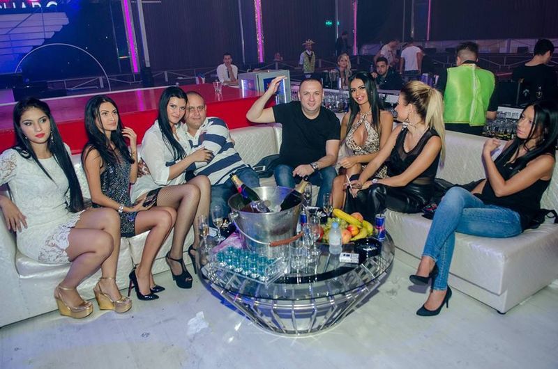 Pana la urma, tot Leo a achitat intreaga consumatie