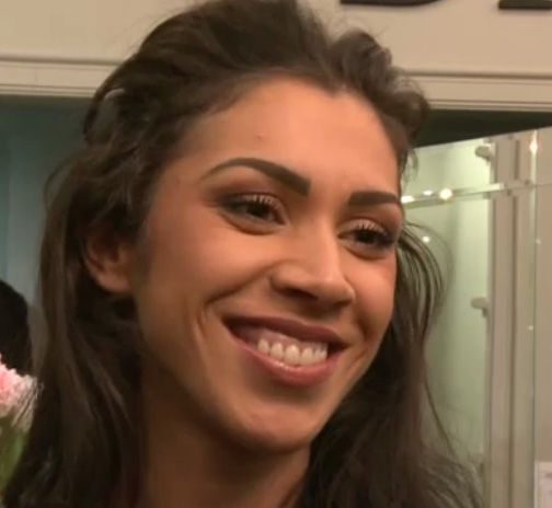 Raluca a vrut sa devina notar public, dar a picat examenul cu brio