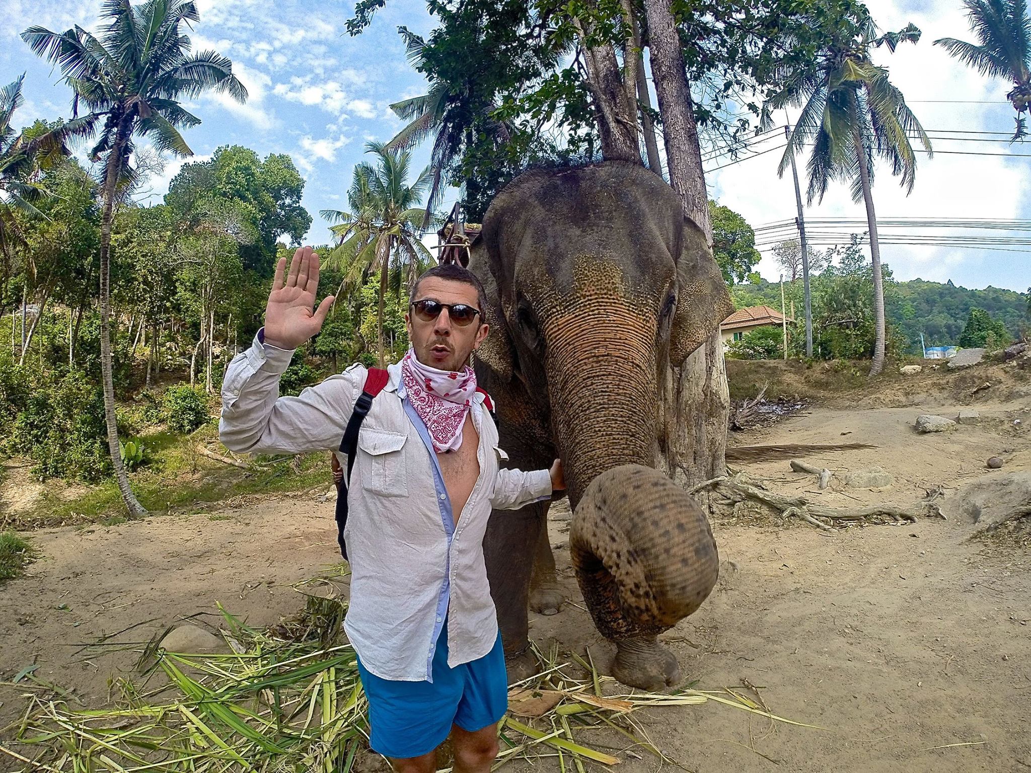 Leonard a alaes sa calatoreasca in cele mai indepartate colturi ale lumii