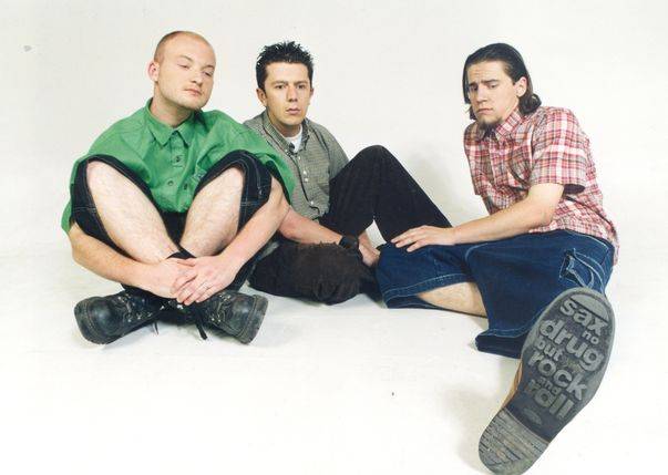 Asa aratau membrii trupei Cassa Loco la inceputul anilor 2000