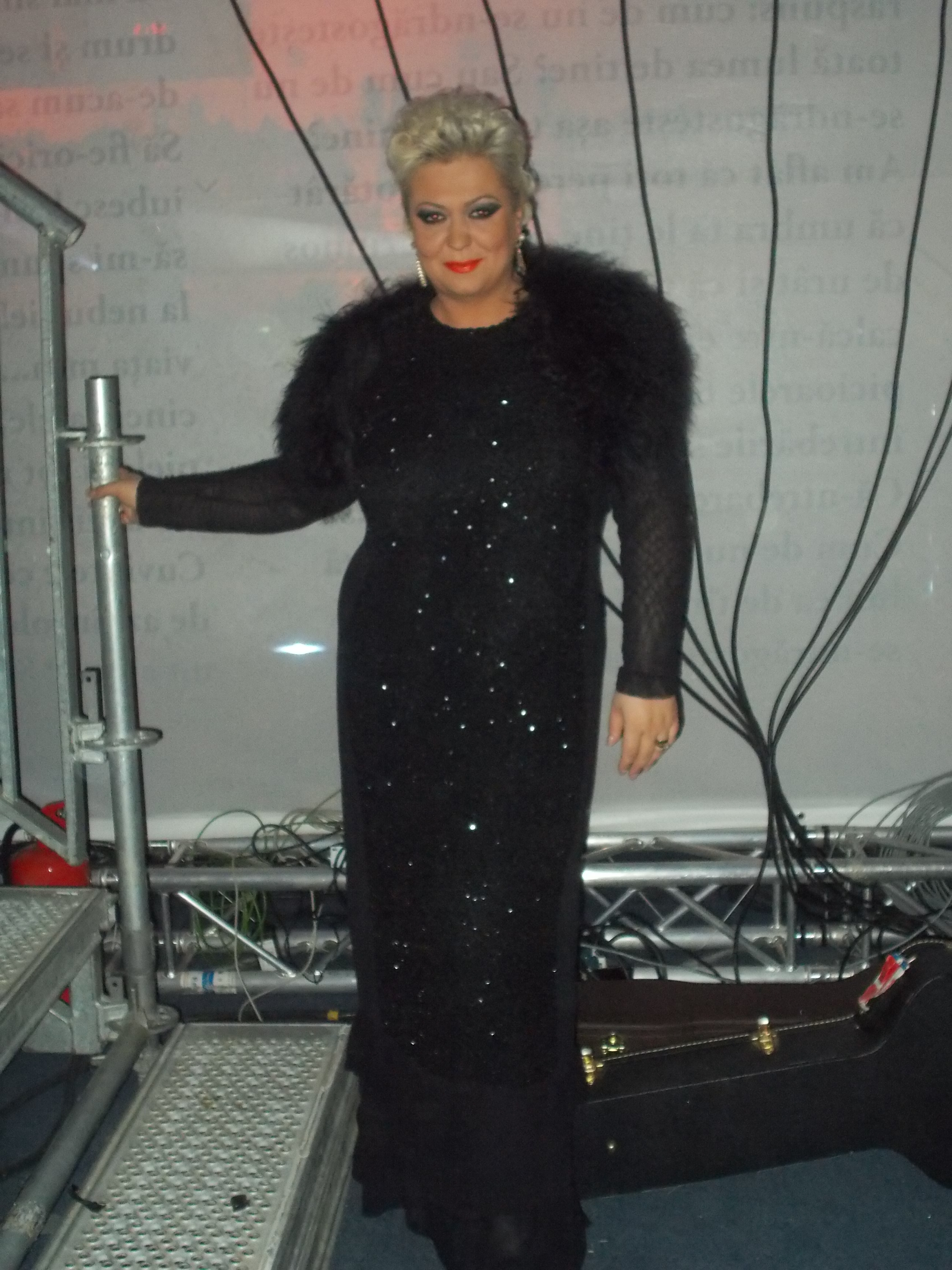 Monica Anghel a inceput colaborarea cu Vunk in urma cu doua luni, cand au inregistrat o piesa impreuna