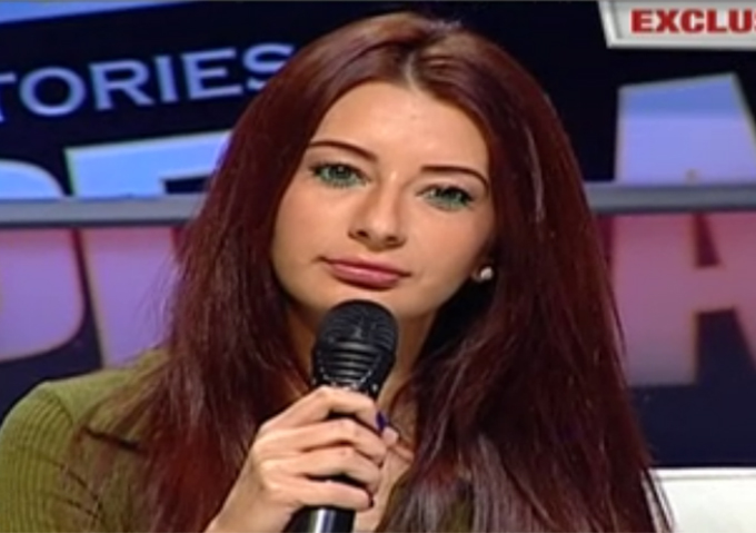 Acum, Dana este o roscata apetisanta