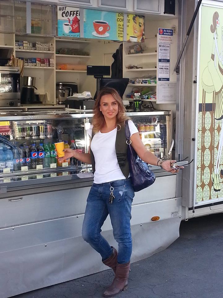 Adina Halas si-a deschis butic in Bucuresti