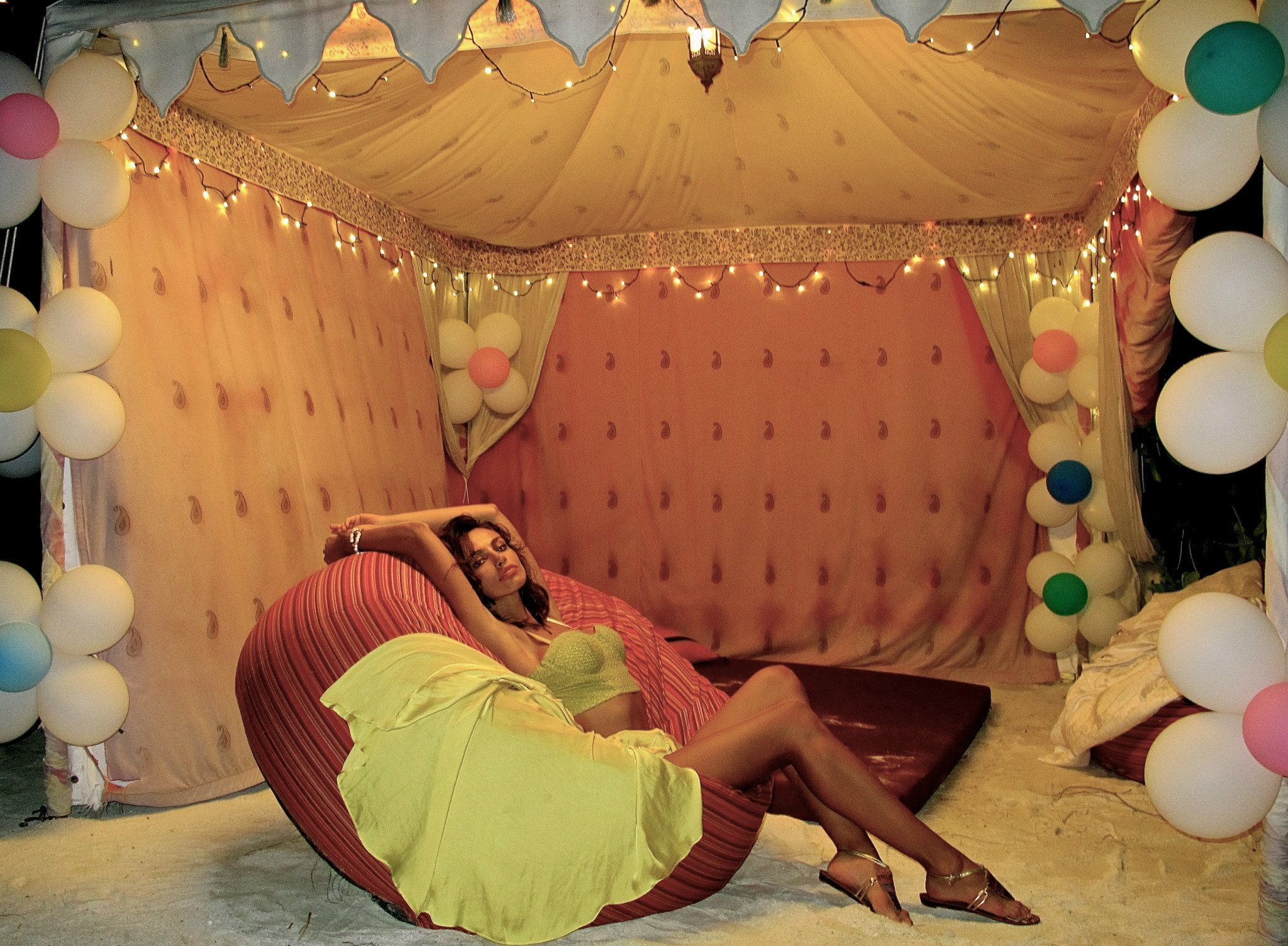 Bruneta este una dintre cele mai sexy femei din lume