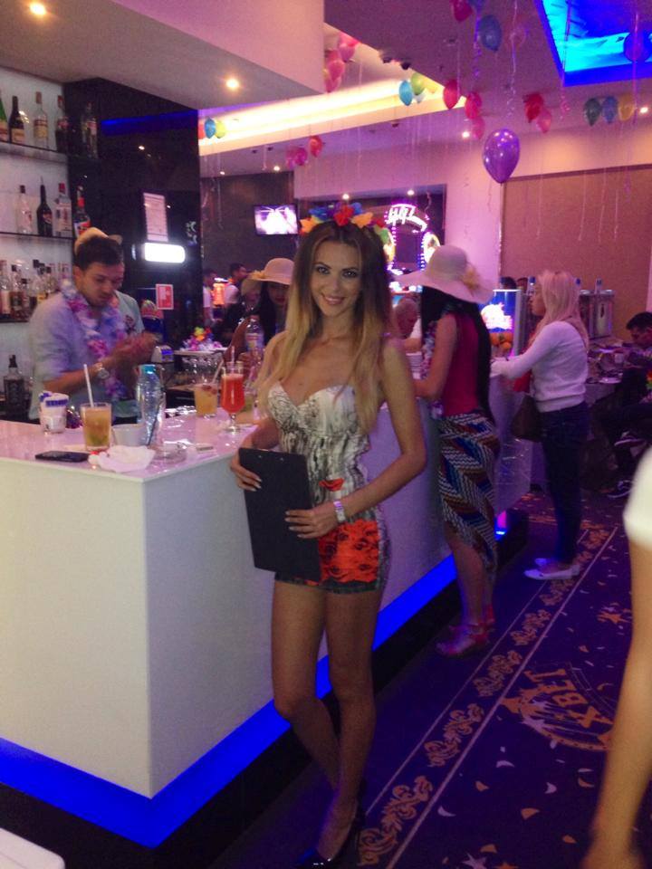 Andreea lucreaza si ca MC la diferite evenimente