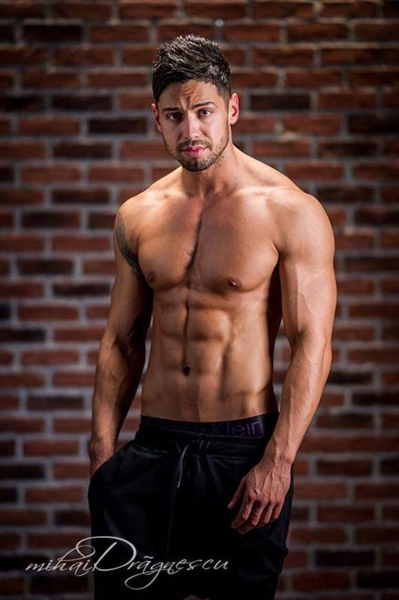 Andrei, noul iubit al Andei, seamana izbitor cu Victor Slav