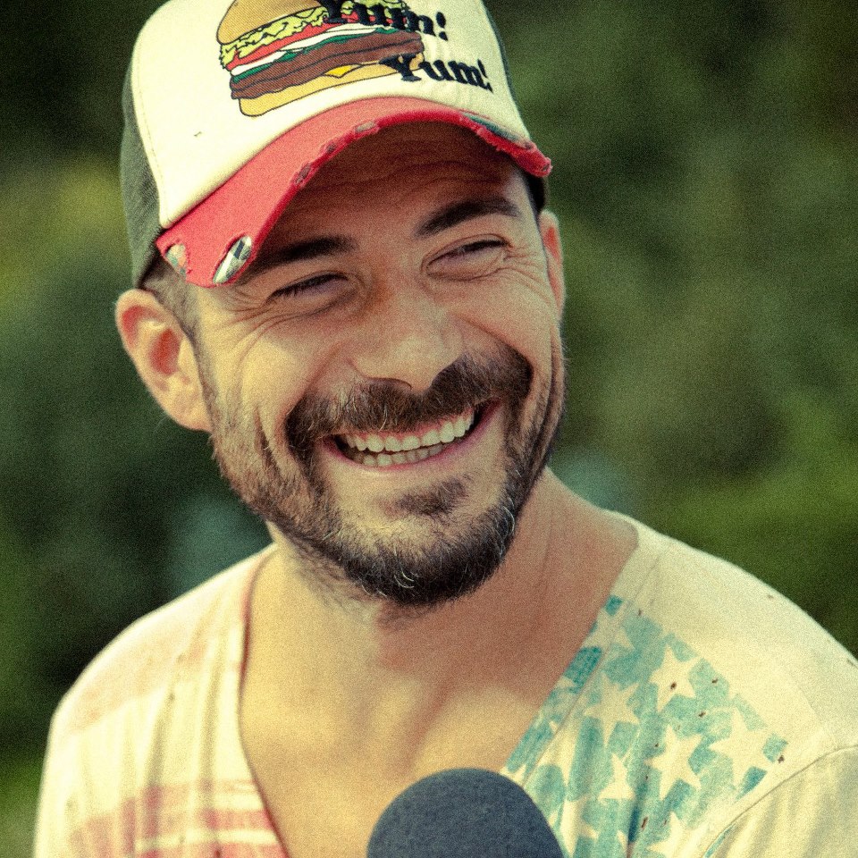 Edward Aninaru este stabilit in Los Angeles