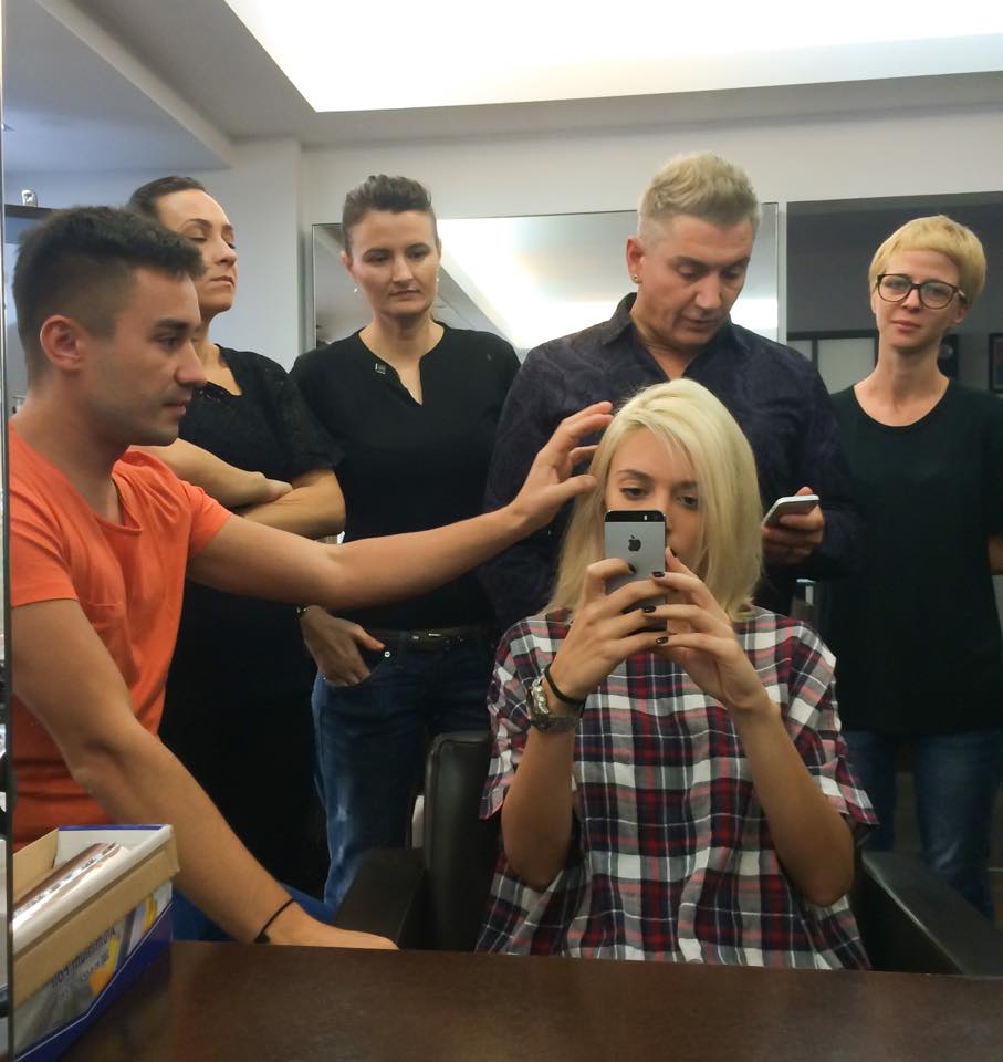 O intreaga echipa lucreaza la schimbarea de look a Dianei