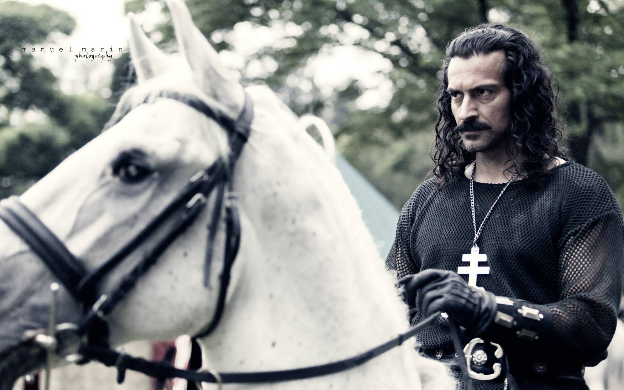 Bogdan Jianu seamana foarte bine cu domnitorul Vlad Tepes