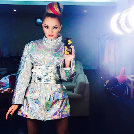 Alexandra spune ca nu va mai amesteca munca si cariera