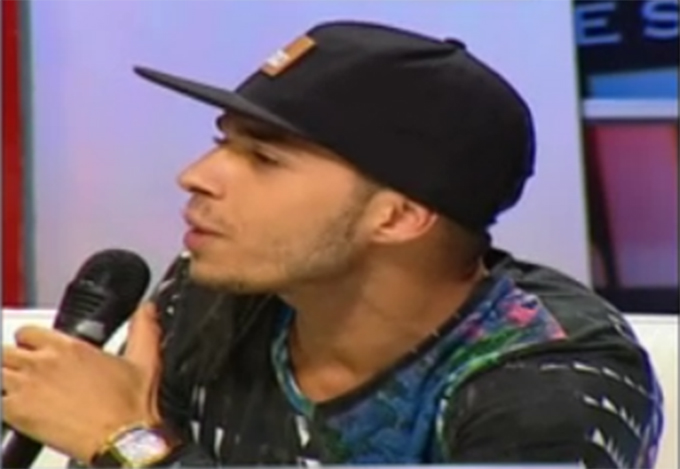 Tanarul sustine ca nu si-a amenintat mama cu un cutit