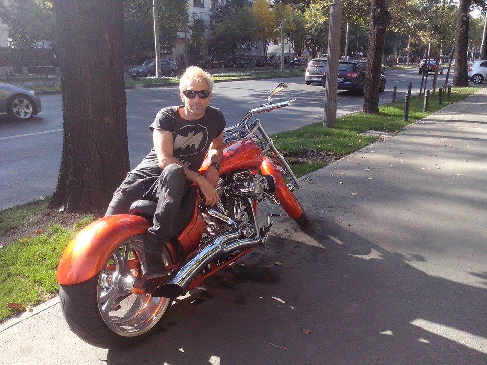 De cand s-a despartit de colegii sai, Paur si-a gasit linistea in pasiunea lui pentru motoare