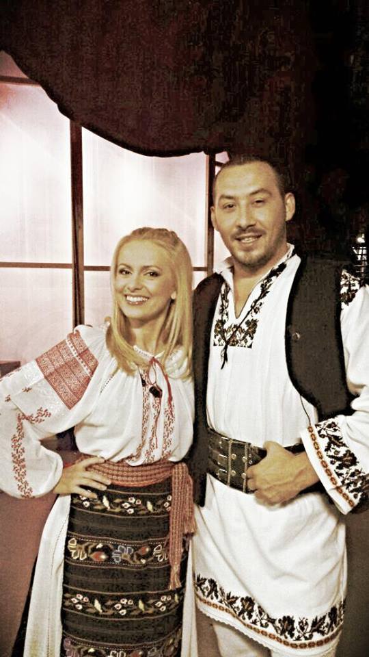 Simona Gherghe s-a fotografiat in bratele lui Stefan Stan