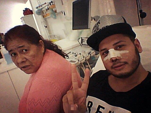 Pescariu a stat in spital alaturi de mama lui