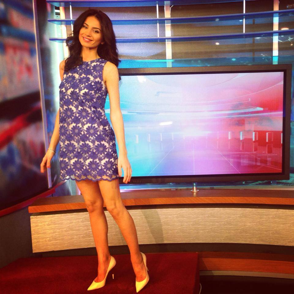 Bruneta este una dintre cele mai sexy vedete de la noi