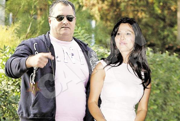 In timpul mariajului lor, Oana si sotul ei au adunat o avere considerabila