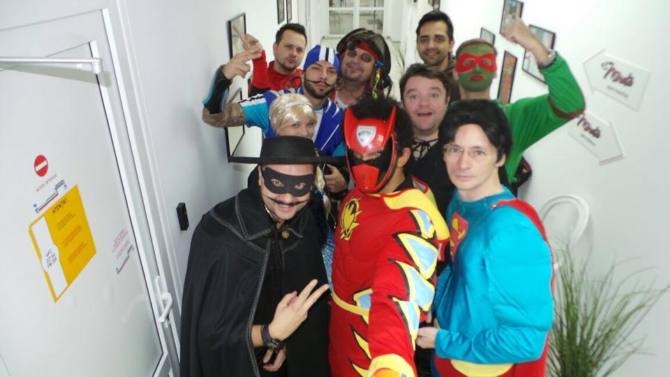 Designerul a fost alaturi de Maruta la un centru de plasament