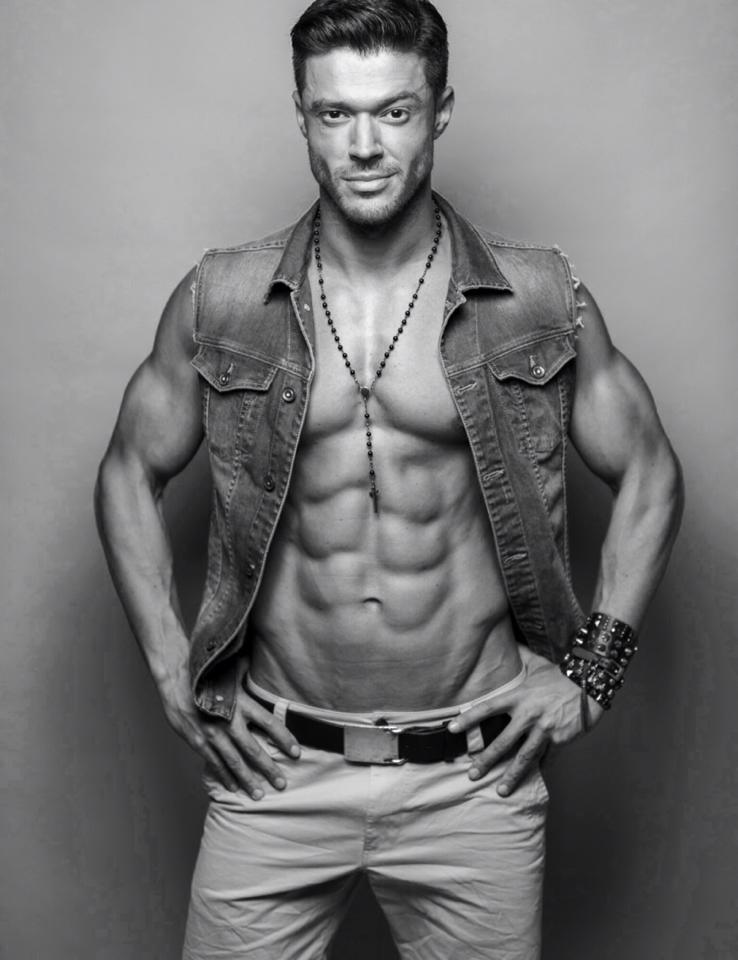 Victor Slav este unul dintre cei mai sexy barbati de la noi