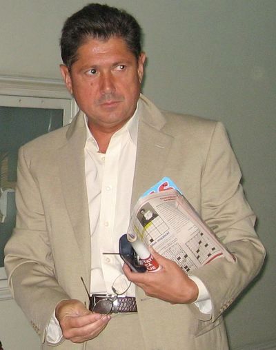 Sergiu Sechelariu este la cutite cu sotia regretatului sau frate