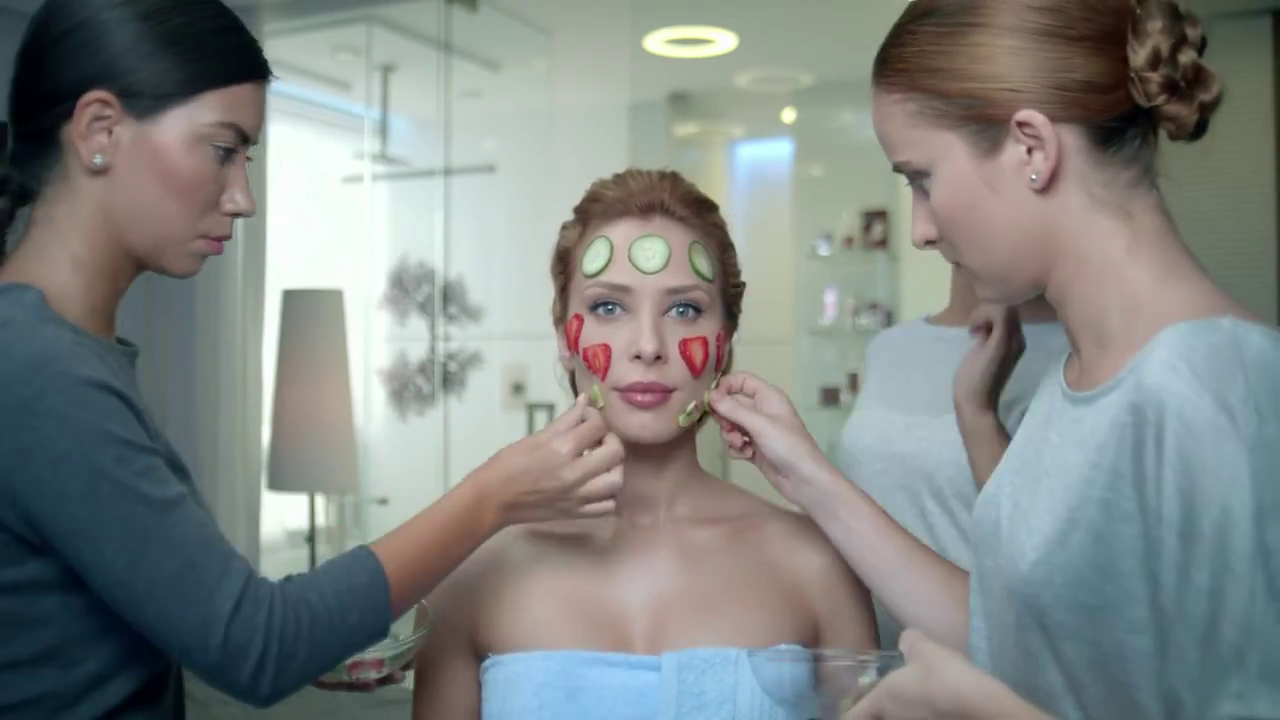 Pentru a arata bine, vedeta foloseste si un mix de fructe