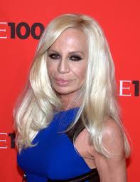 Donatella Versace are nenumarate interventii estetice