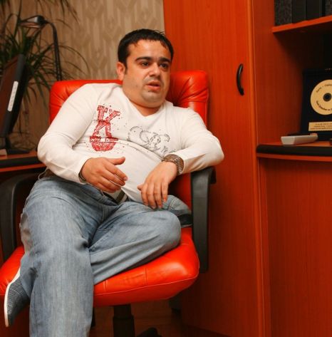 Adi Minune este foarte schimbat fata de cum arata in urma cu cativa ani