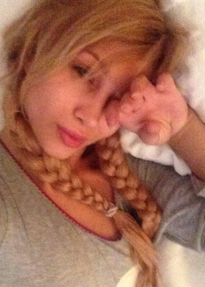 Lora a avut mult de furca, de-a lungul timpului, cu fanii insistenti